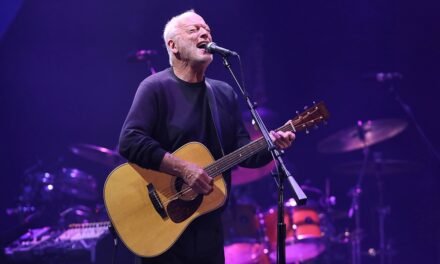 David Gilmour Dazzles in Halloween Finale on the Hollywood Bowl