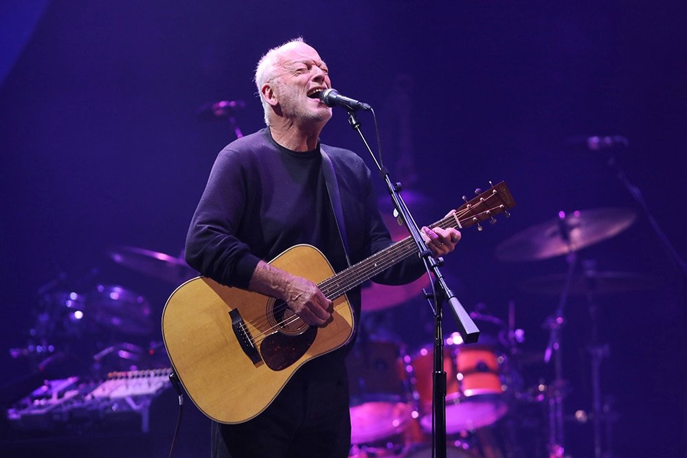 David Gilmour Dazzles in Halloween Finale on the Hollywood Bowl