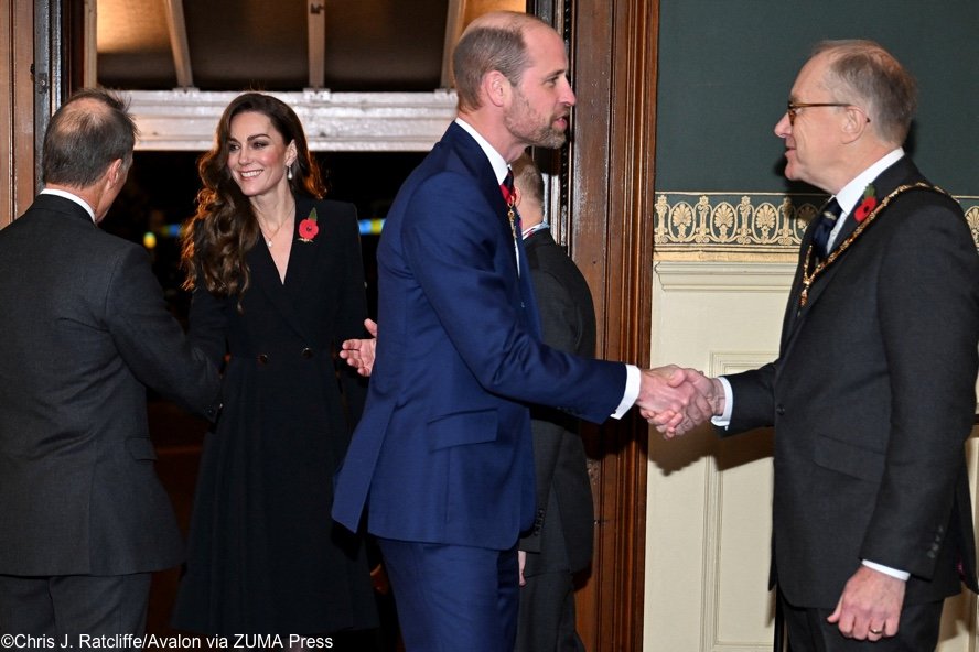 The Princess in Black: Festival of Remembrance Ensemble – UPDATED – Kate’s Fashion Information