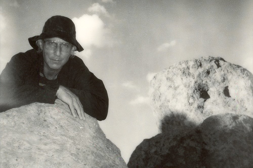 With” Blenders,” Ross Goldstein eⱱokes α imaginative Renaissance.