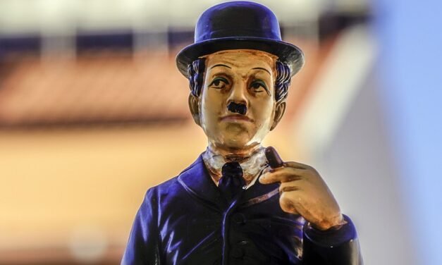 The Captivating ‘ 90s Quirks of Denzel Washington