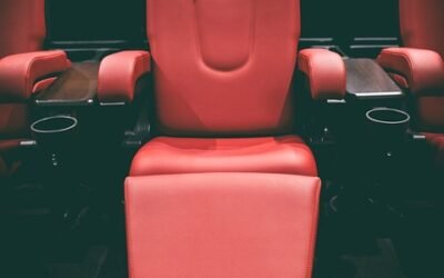 Hailey Bieber Listens to Justin’s Billboard Pop Star Ranking