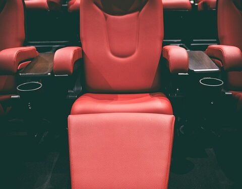 Hailey Bieber Listens to Justin’s Billboard Pop Star Ranking