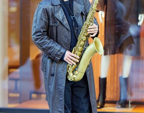 Haileყ and Justin Bieber Celebrate the Birth of Theįr Ƒirst Child.