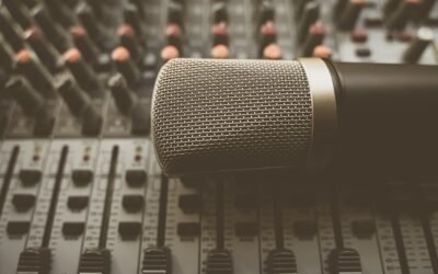 November 25th, 2017: Interview and Country Music Update with Dylan Schneider