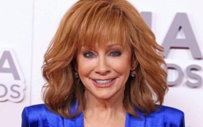 After Vocal Rest, Reba McEntire Recaptures a spectacular return at the CMA Awards.