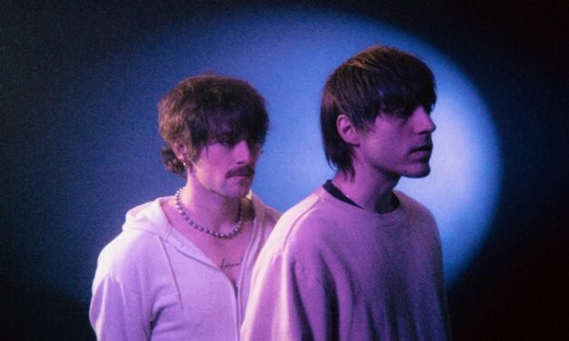 Alt-Pop Duo Joan Unveils New Single” Face” as They Prepare for” The Close Friends Tour”, Going April 24 in Dallas