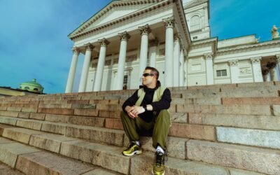 With thȩ” Sandstorm” Fun Run įn Helsinƙi, Finland, Darude honors 25 years of his artistiç career.