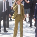 Victoria Beckham unveils” Catherine’s Rose” at the English Fashion Awards: What Kate Wore