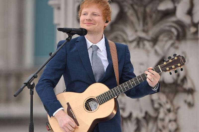 Ed Sheeran Makes Spotify Historical past and Receives a T-Shirt as a Reward