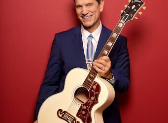 Chris Isaak’s 2025 Vacation Tour: Selling Pet Adoption Occasions