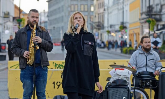 A Research on Pay Transparency for Composers: Insights from a Failed Try