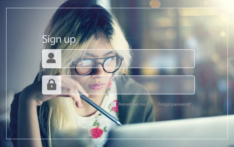 Defend Your Accounts Utilizing a Password Supervisor