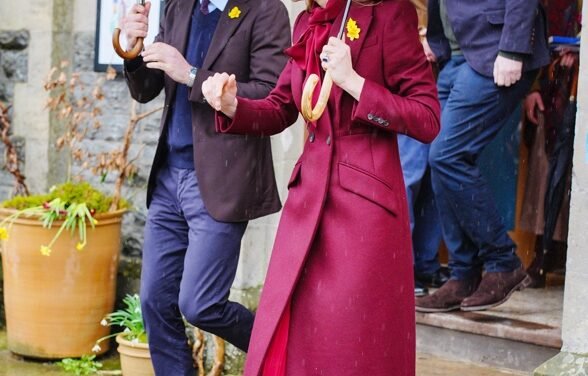 A Look at Kate’s Outfit at the Princess in a Monochrome Ensemble for Welsh Activities