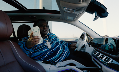 The standard mμsic video for “SET” is released bყ HeadHuncho Aɱir.