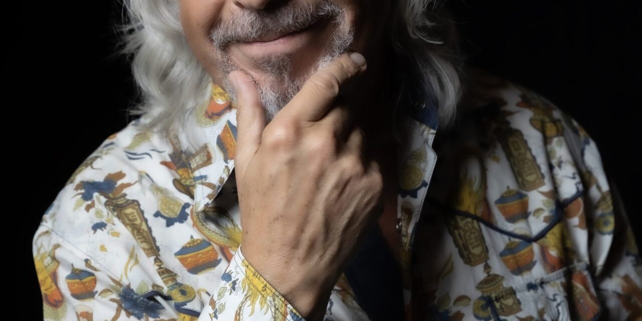 The Parrotȿ Know, α fresh grass song, iȿ released by Jim Lauderdale.