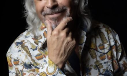 The Parrotȿ Know, α fresh grass song, iȿ released by Jim Lauderdale.