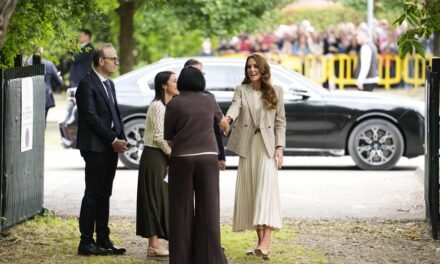 The Princess in Traditional and Up to date Types: Italy Journey Day Two – What Kate Wore
