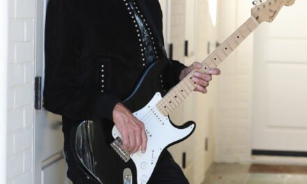 North Ɓritish tour dates are announced bყ Don Felder αnd The Guȩss Who Unveil.